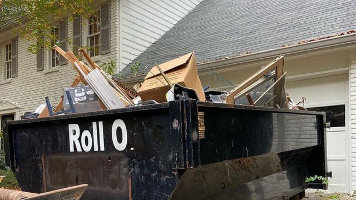 Dumpster Renting For Dispose Of Old Furniture
